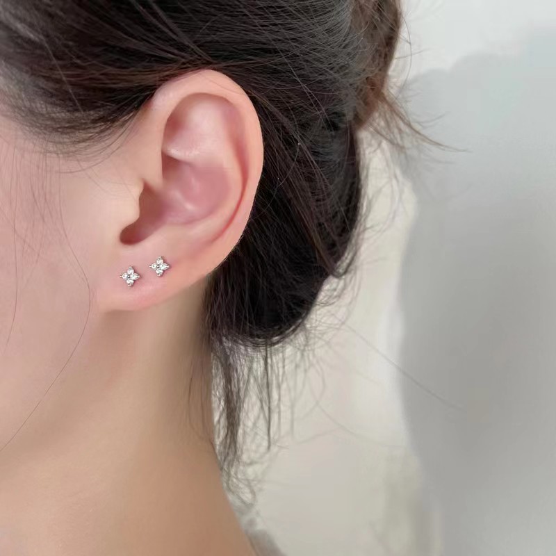 Proste hipoalergiczne małe cyr – Body Jewelry Hypoallergenic recenzja i cena
